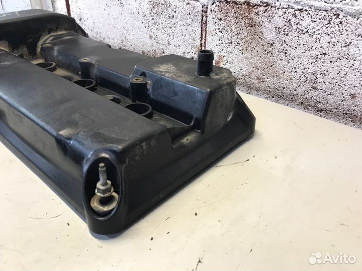 Клапанная крышка Mazda Mpv 1999-2006