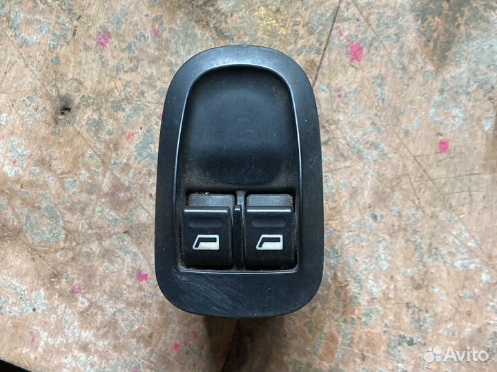 Блок управления стеклоподъемниками Peugeot 206