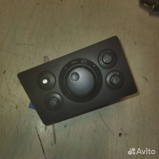 Блок управления светом Opel Zafira B