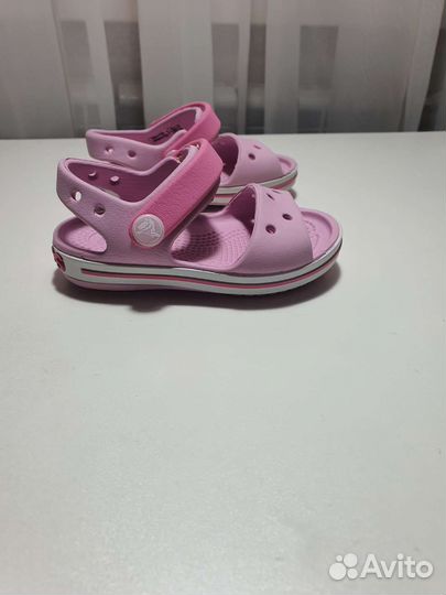 Сандалии детские для девочек crocs