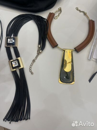 Колье, чокеры, браслеты, серьги