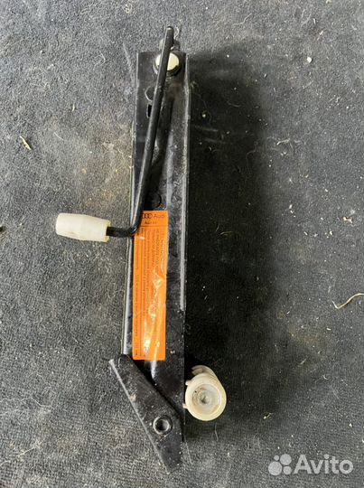 Домкрат на Audi A8 D4 4H