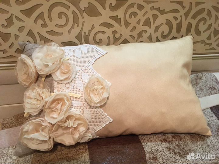 Изготовление декоративных подушек, покрывал
