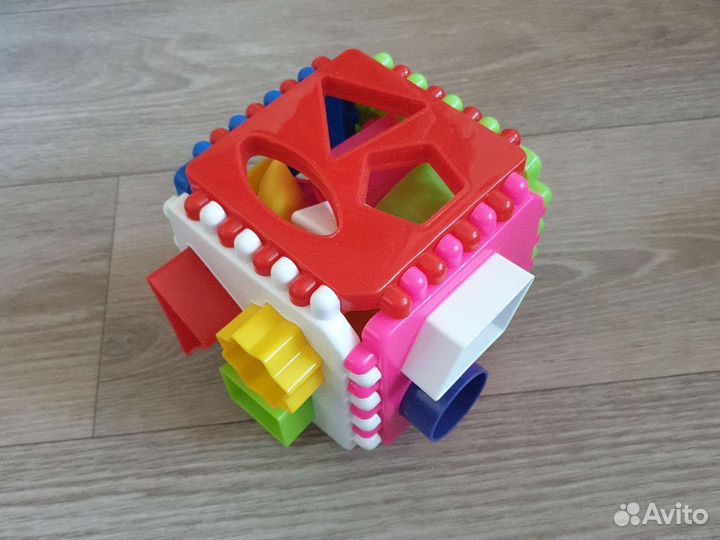 Развивающие игрушки