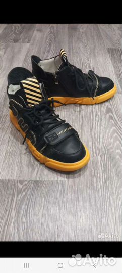 Крутые кроссовки