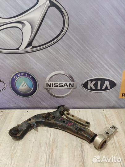 Рычаг подвески Nissan primera P12 Лев