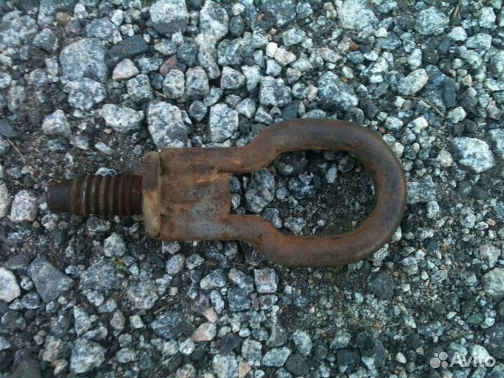 Крюк буксировочный Форд Фокус 1 2004г
