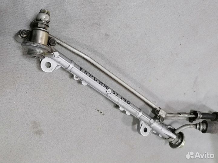 Топливная рейка без форсунок Toyota Corona ST190