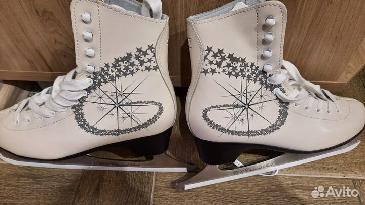 Коньки для фигурного катания