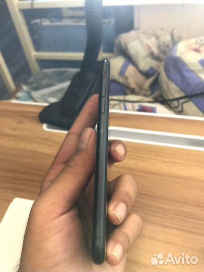 iPhone SE (2020), 128 ГБ