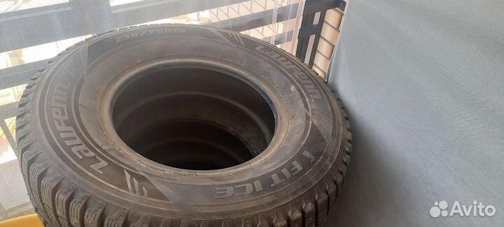 Laufenn I Fit Ice LW 71 235/75 R15