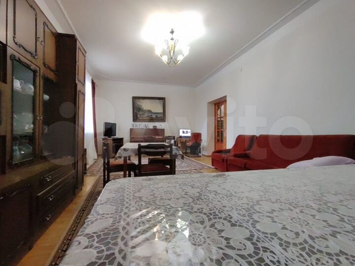 Дом 238 м² на участке 7 сот.