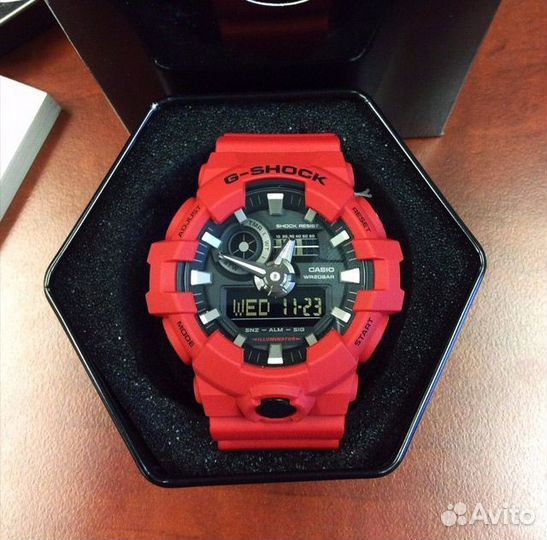 Оригинальные часы Casio G-Shock GA-700-4A