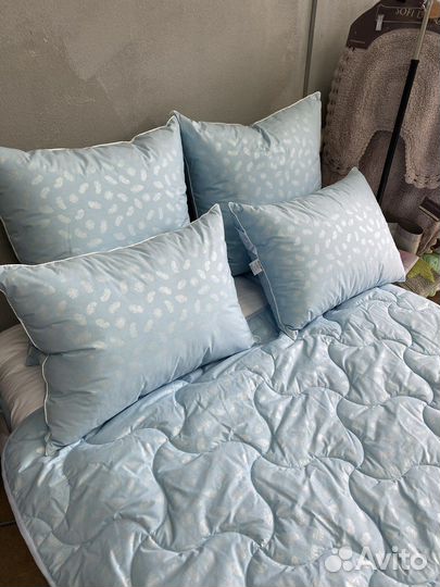 Одеяло и подушки из лебяжьего пуха