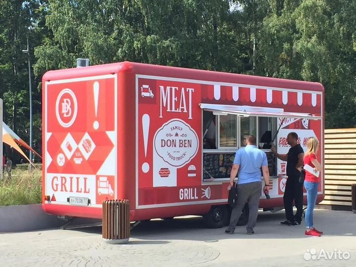 Повар в фудтрак