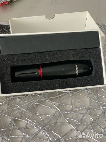 Машинка для перманентного макияжа. для тату