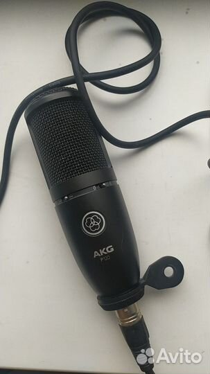 Микрофон akg p120
