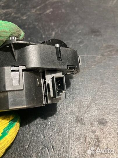 Сервопривод заслонок отопителя Bmw X5 E53