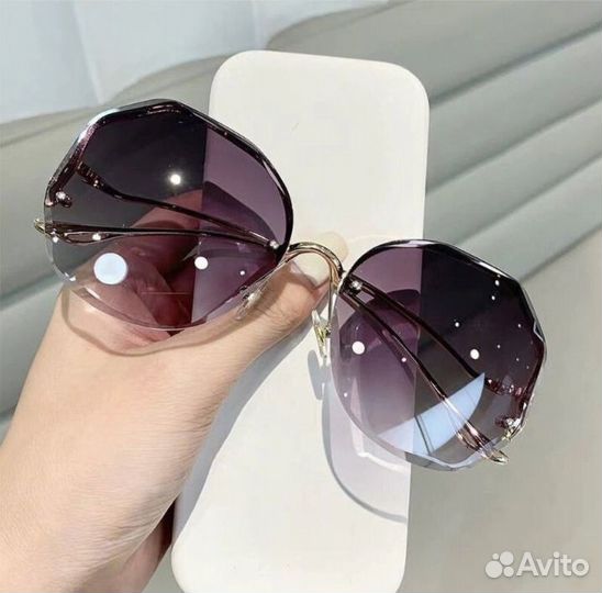 Солнцезащитные очки женские новые