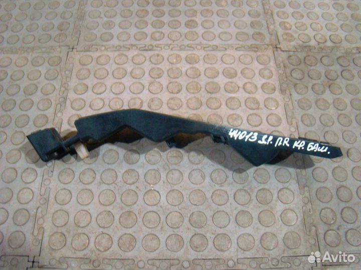 KIA Sportage 3 Кронштейн переднего бампера правый