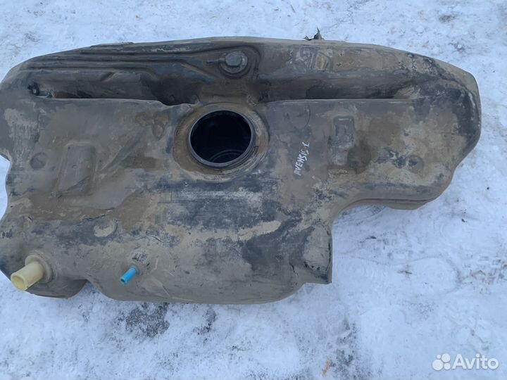 Бак топливный Toyota Avensis T250