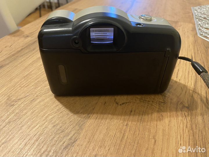 Пленочный фотоаппарат praktica