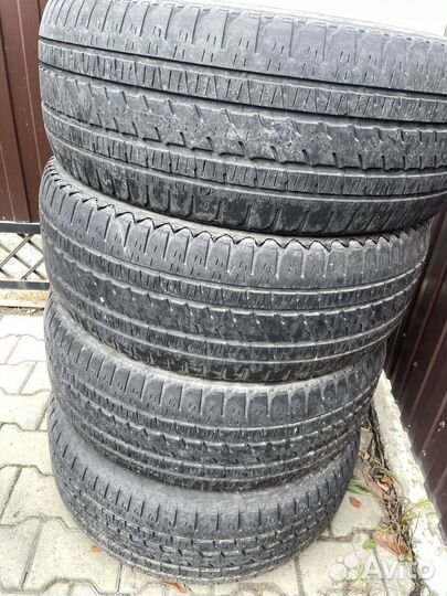 Bridgestone Dueler H/L 285/45 R22 140