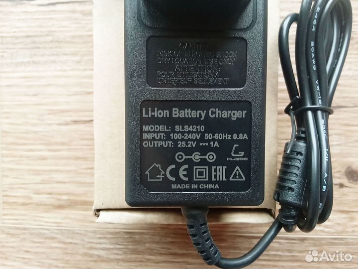 Зарядное устройство Kugoo Kirin Mini 2 (25.2V 1A)