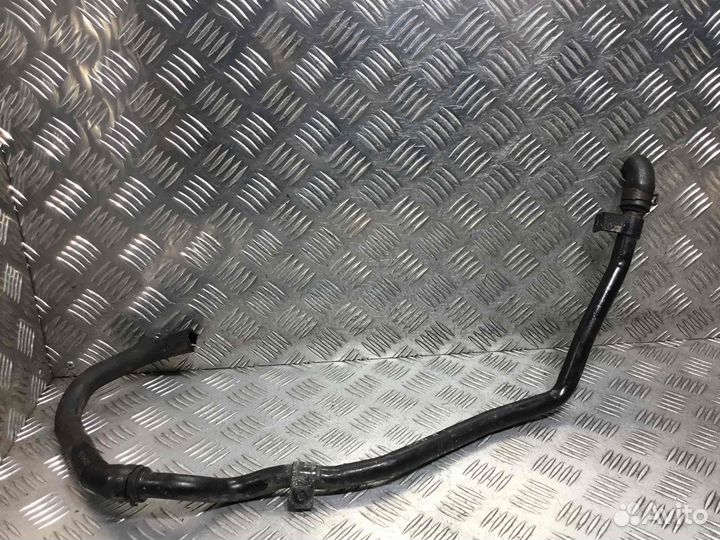 Трубка охлаждающей жидкости металлическая Volkswagen Passat 1k0121070 CAY