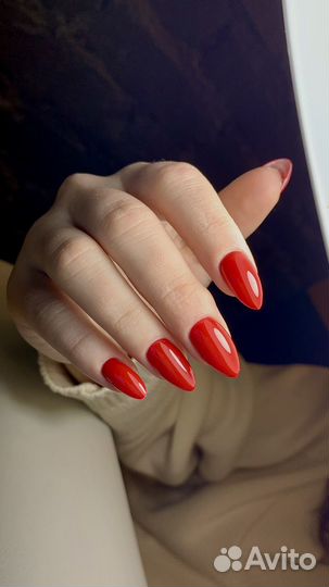 Мастер маникюра и педикюра