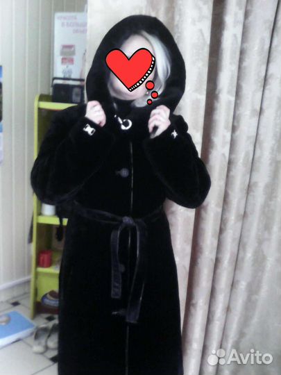 Шуба мутоновая с капюшоном