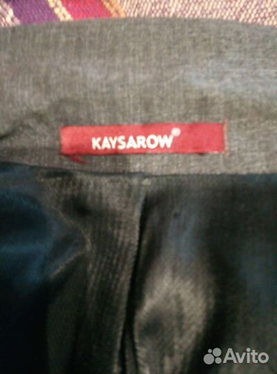 Школьный костюм для мальчика серый 146