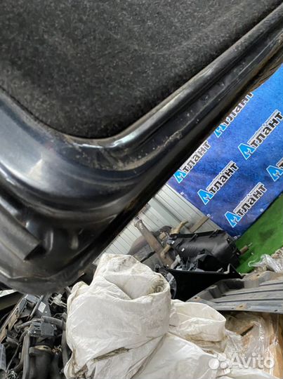 Крышка багажника niva Chevrolet