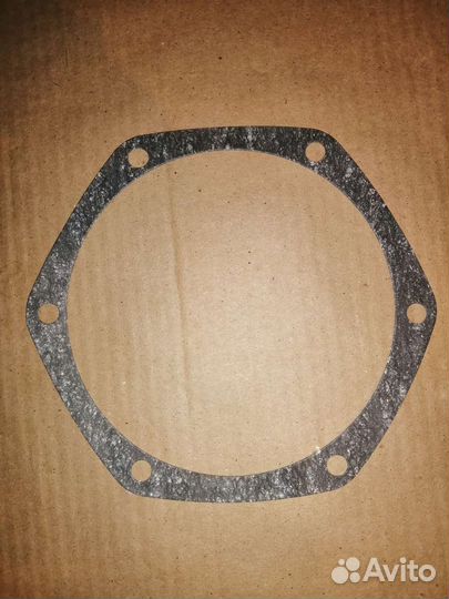 Прокладка Урал крышки заднего моста