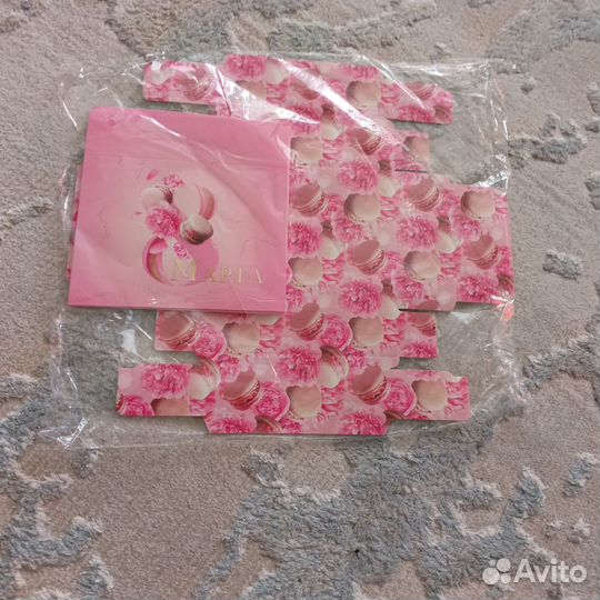 Коробка подарочная 8 марта