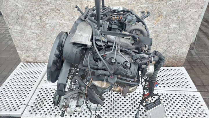 Двигатель Audi A6 C5 BFC 2.5