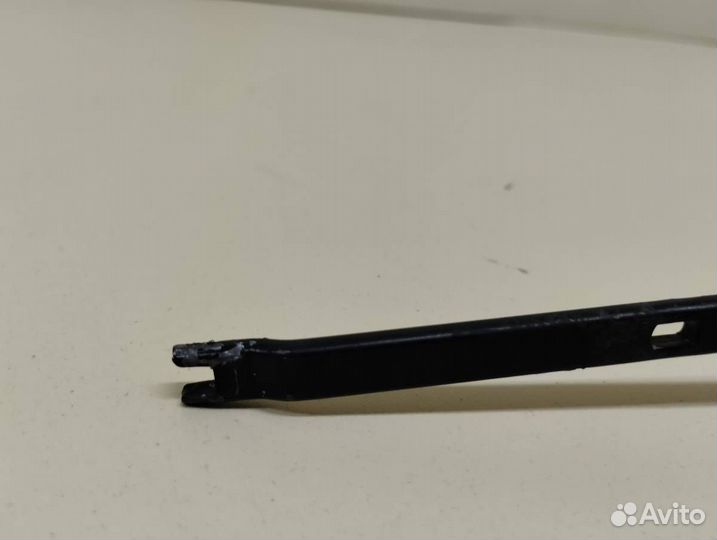 Поводок стеклоочистителя передний левый Renault Me