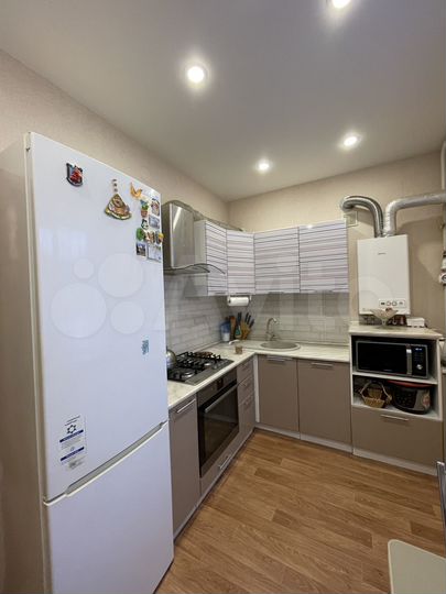 2-к. квартира, 51 м², 1/3 эт.