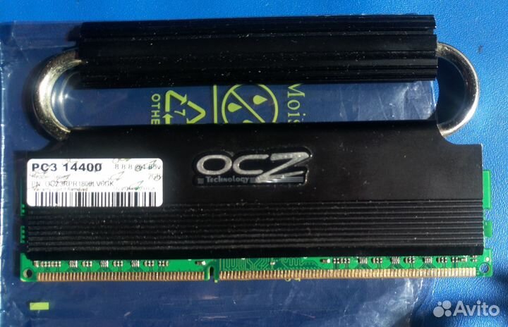 Corsair OCZ Samsung DDR3 (1800, 1333)