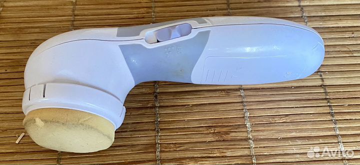 Прибор для чистки лица