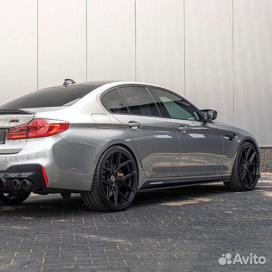 Кованые диски R21 GT Performance на BMW M5 M8