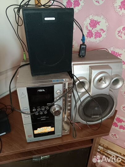 Музыкальный центр