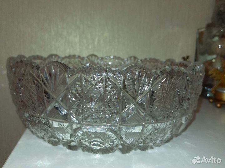 Хрустальная ваза