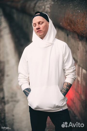 Пошив одежды оптом. швейный цех. массовый пошив