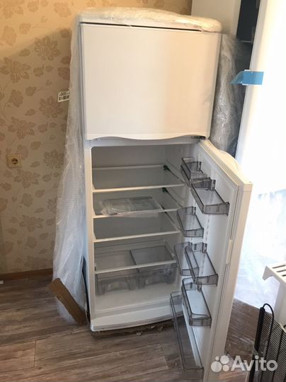 Холодильники новые цены разные