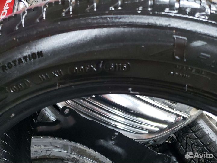 Michelin X-Ice North XIN3 245/50 R18 104H