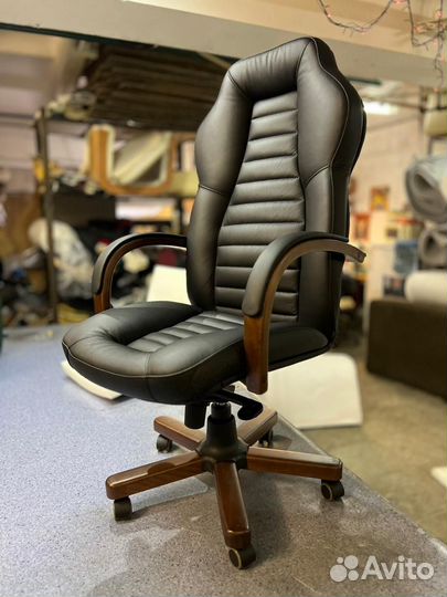 Компьютерное кресло