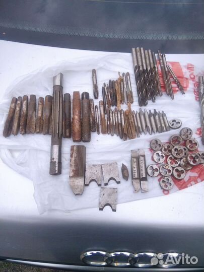 Сверла по металлу СССР, метчики, резцы, напильник