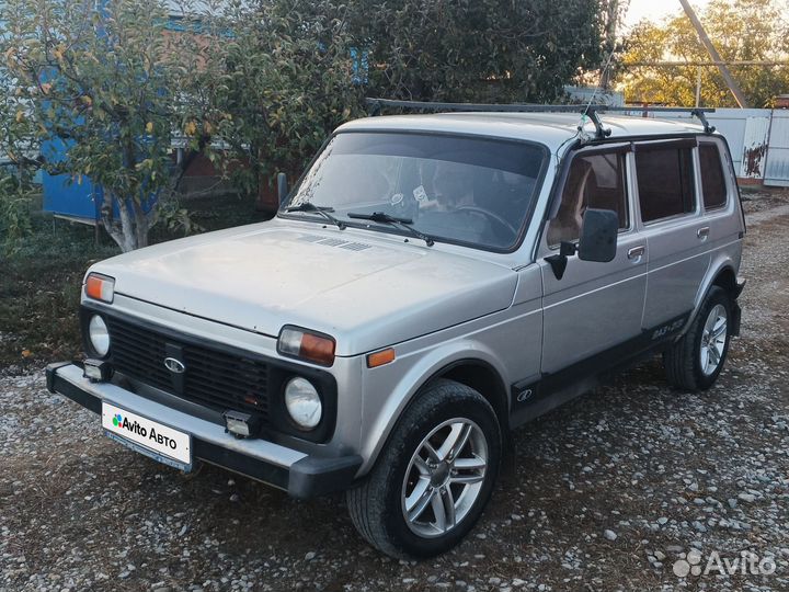 LADA 4x4 (Нива) 1.7 МТ, 2010, 212 000 км