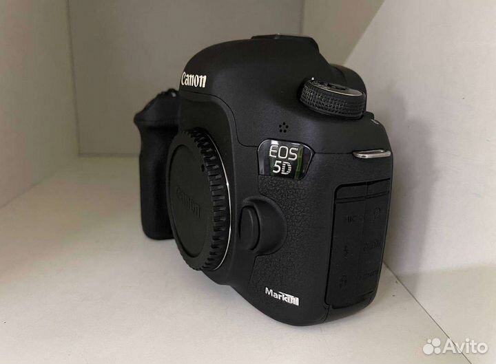 Canon 5D Mark III Body id 24 630
